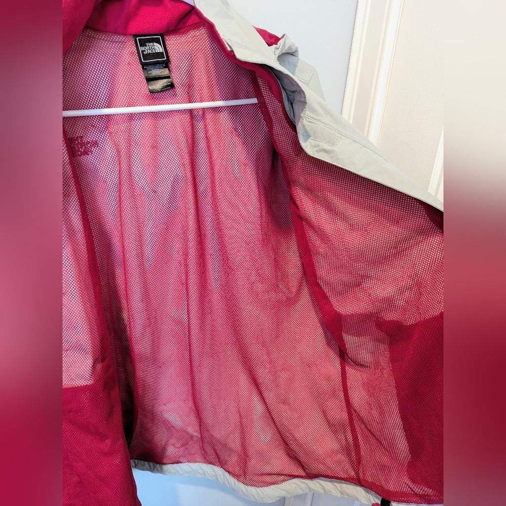 The North Face Hyvent Gray and Pink Jacket - Picture 4 of 8